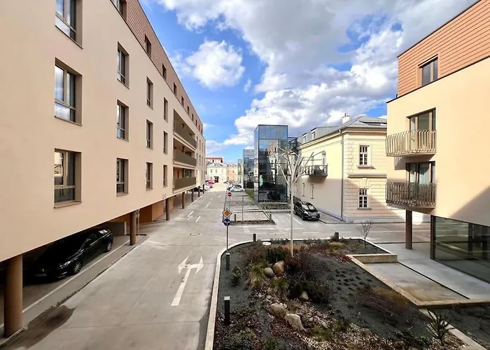 V Historickom Centre Mesta Appartamento Košice